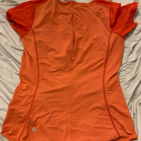 Lululemon run shirt(unsure of name)